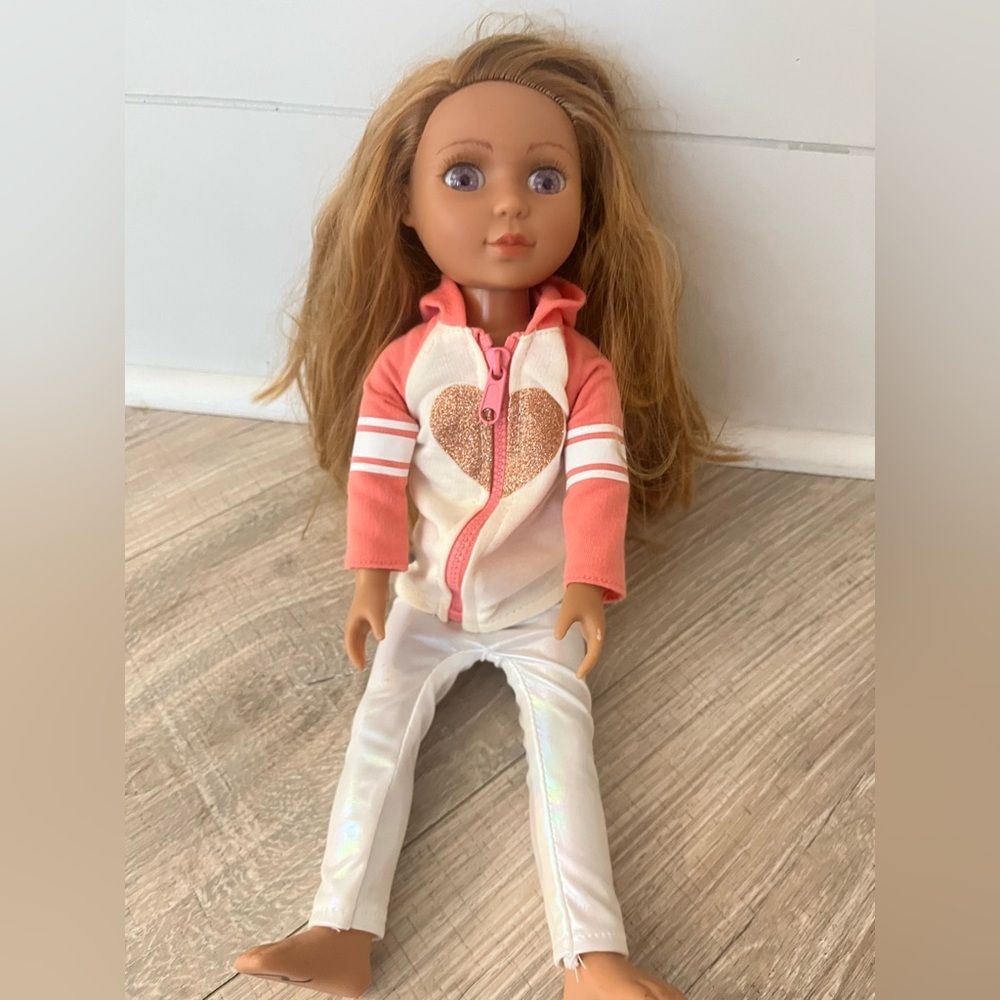 Glitter Girl Tavi Doll